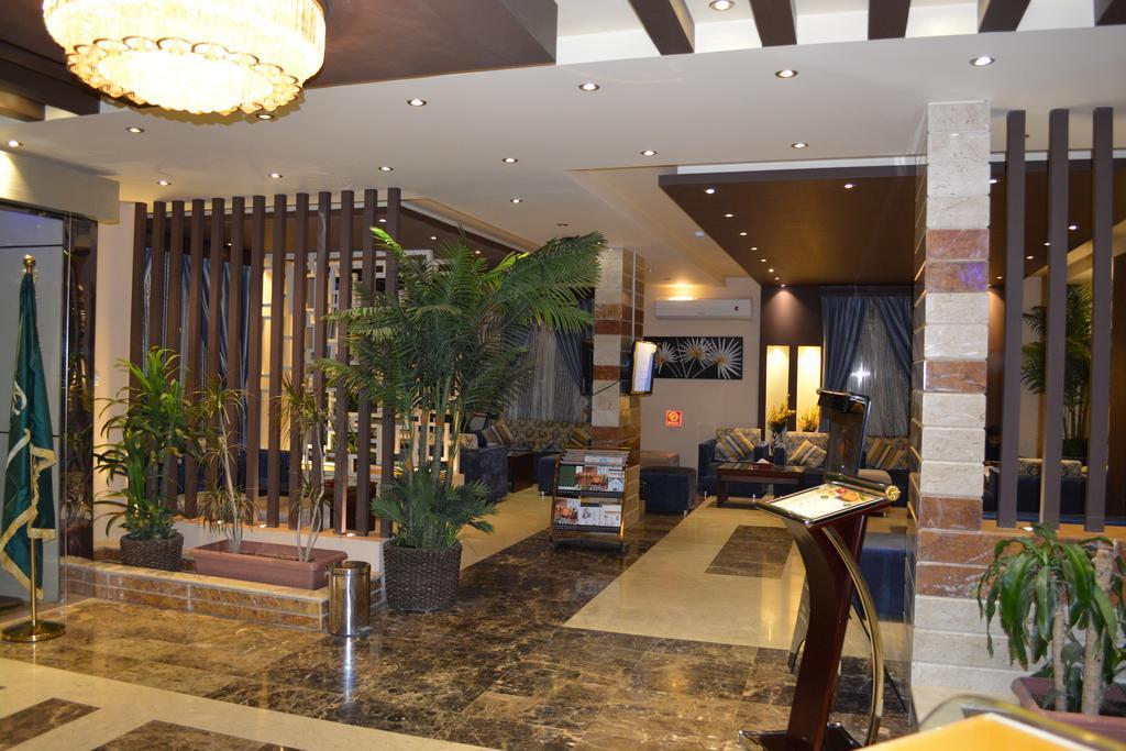 עראר Al Bustan Crown Hotel 2 מראה חיצוני תמונה